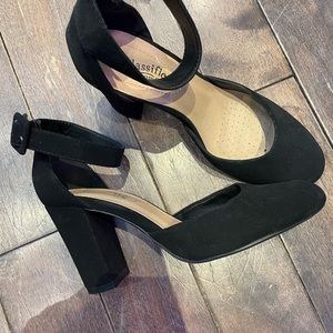 City classified comfort heels size 8 Women’s